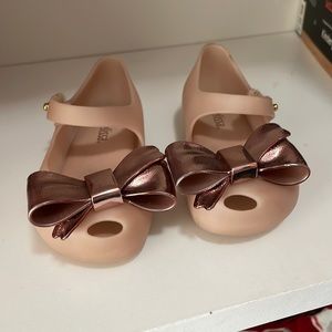 Mini Melissa with bow light pink
